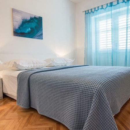 Apartments Denis Makarska Buitenkant foto